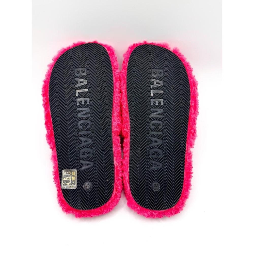 Balenciaga hot pink fur slides